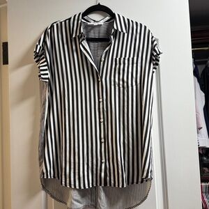Jane + Delancy Black & White Striped Collared Short Sleeve Blouse, Small